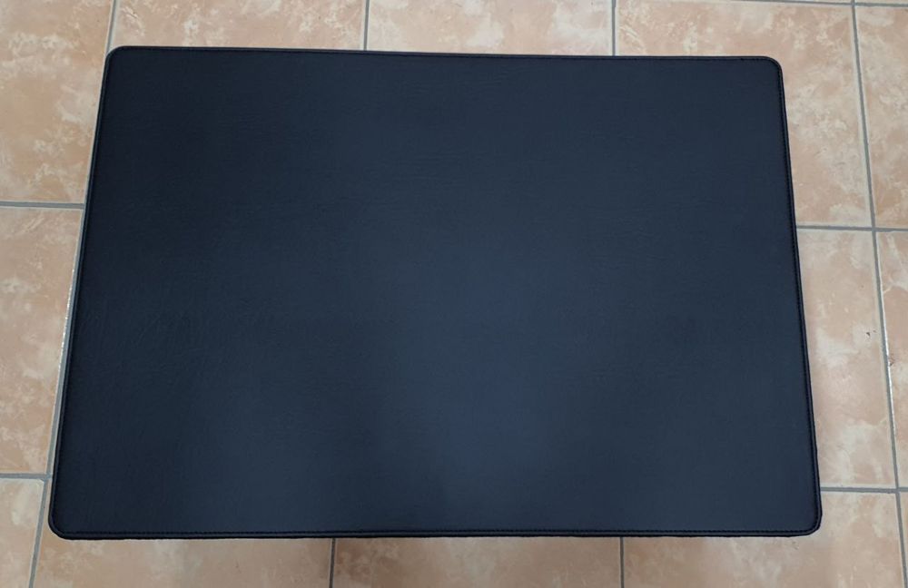 Коврик для стола | Бархатный