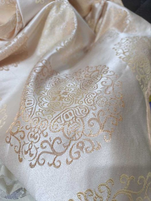 Тюль и шторы качественные.