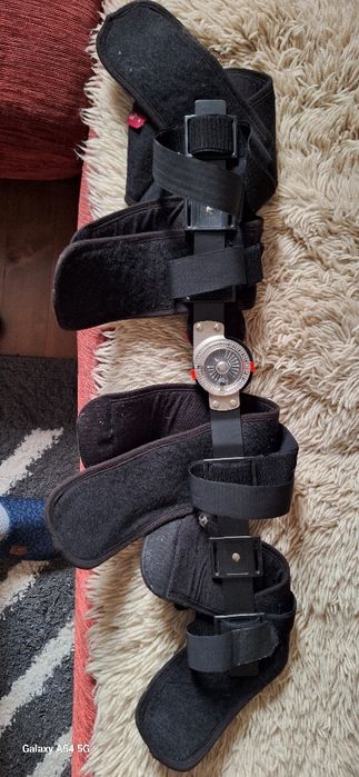 Протеза с градуси за коляно