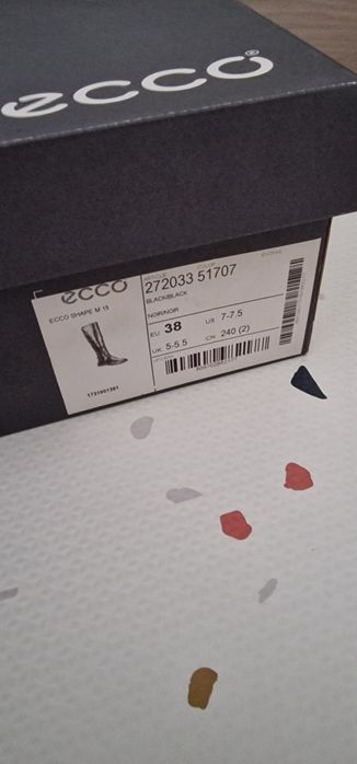 демисезонные женские сапоги Ecco