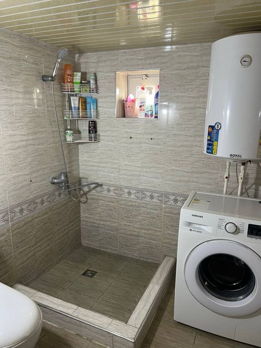 Uy sotiladi 4 sotik Zangiotada