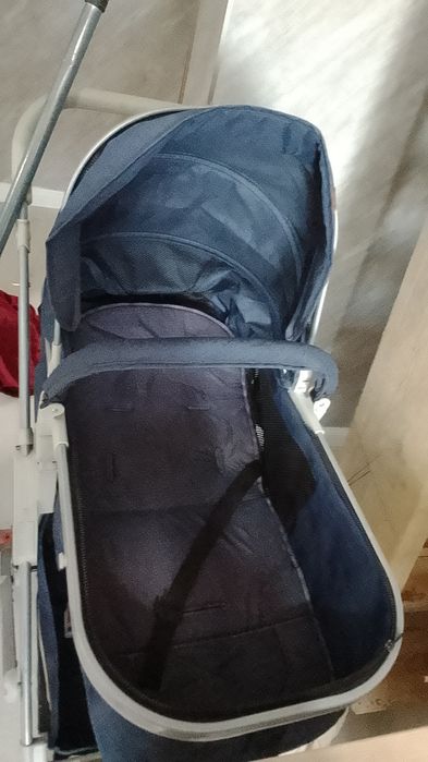 Срочно продам коляску люлку.