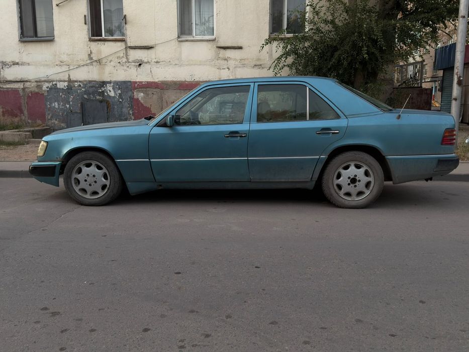 Мерседес 124 3.0