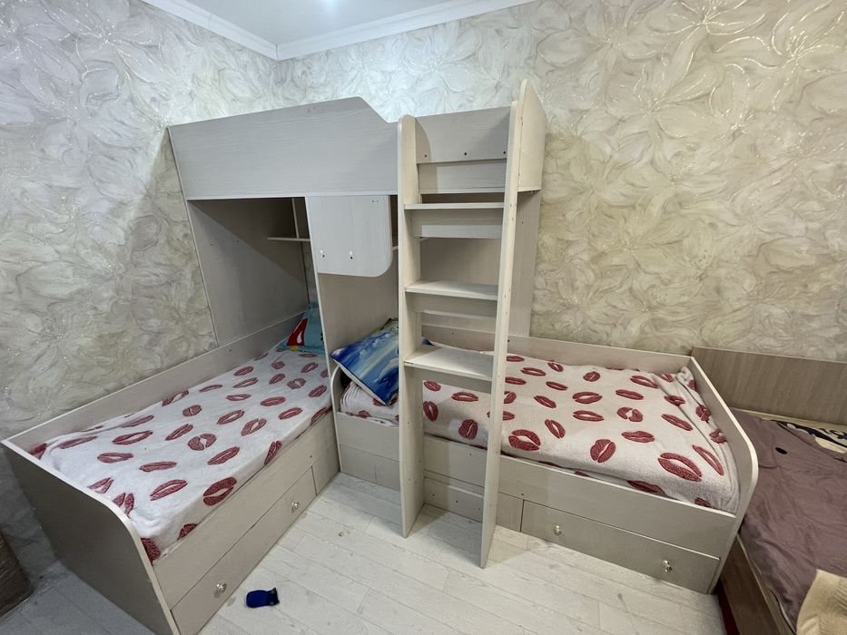 Продаю кровать на 3 ребенка