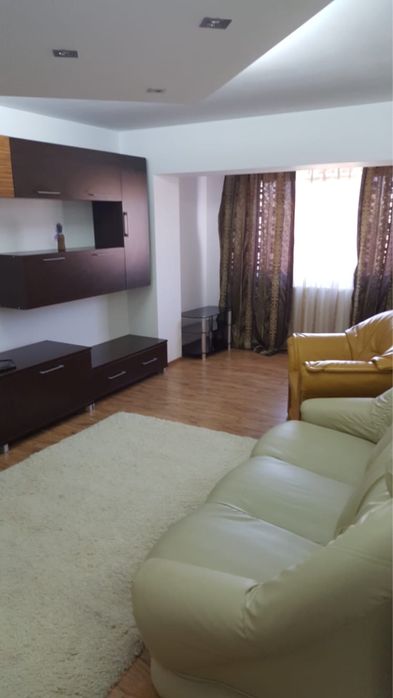Apartament de închiriat