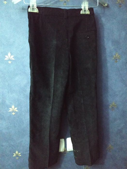 Новый вельветовый тройка костюм на 7-9 лет