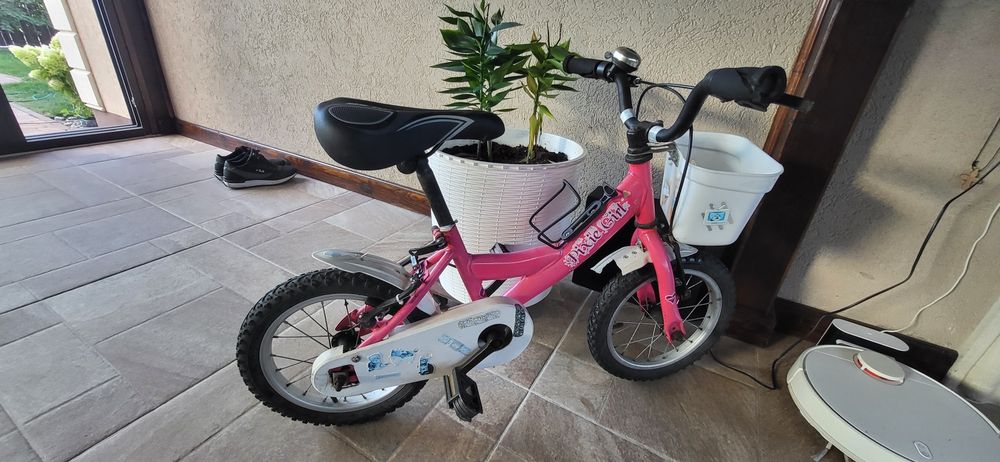 Bicicleta pt fetite