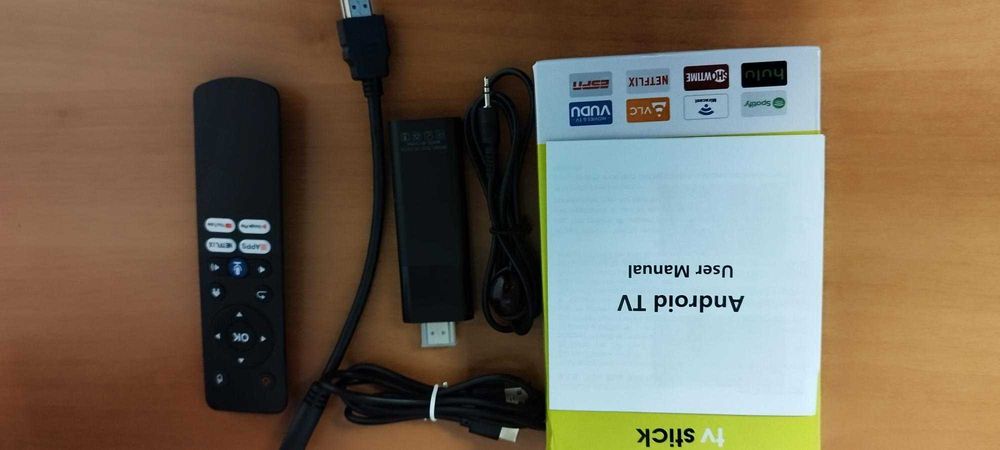Tv Stick android tv 4 GB Ram 32 GB Rom ca nou