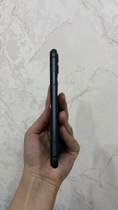 Продам Iphone 11