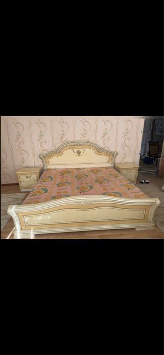 Итальянский спальний гарнитур