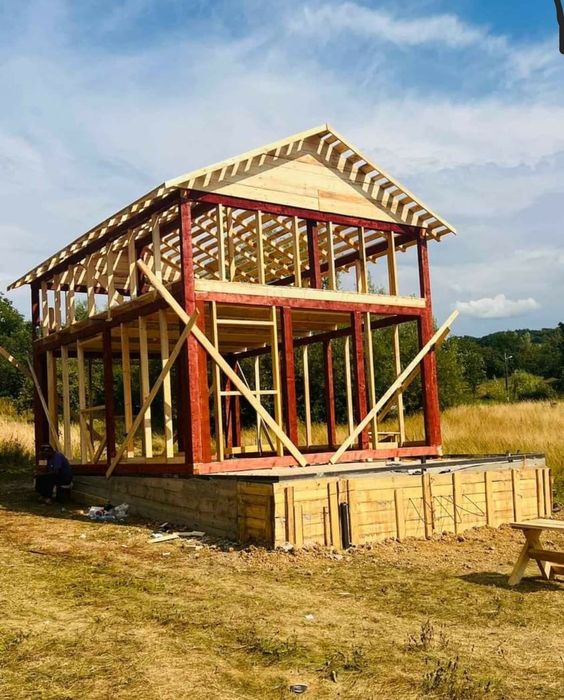 vand Cabana tip A frame, casa, din lemn uscat și tratat