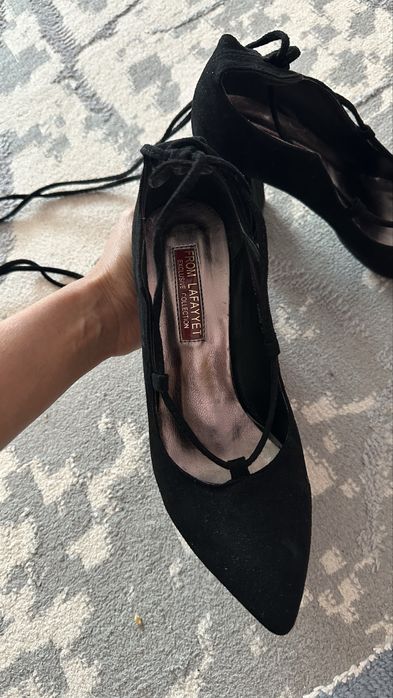 Продам женский туфли