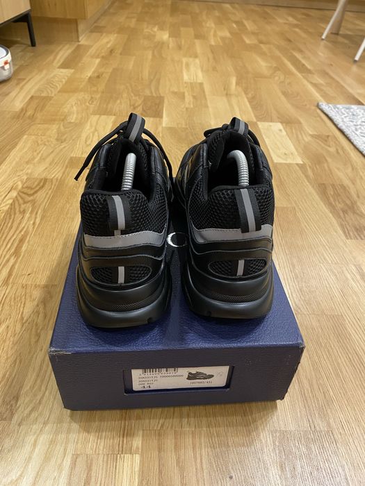 Dior b22.