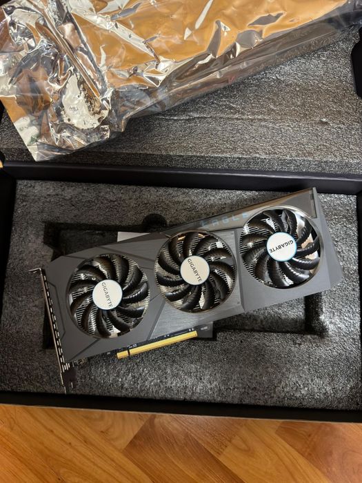 Placa video Gigabyte Eagle Rx6600 8Gb 3XFan