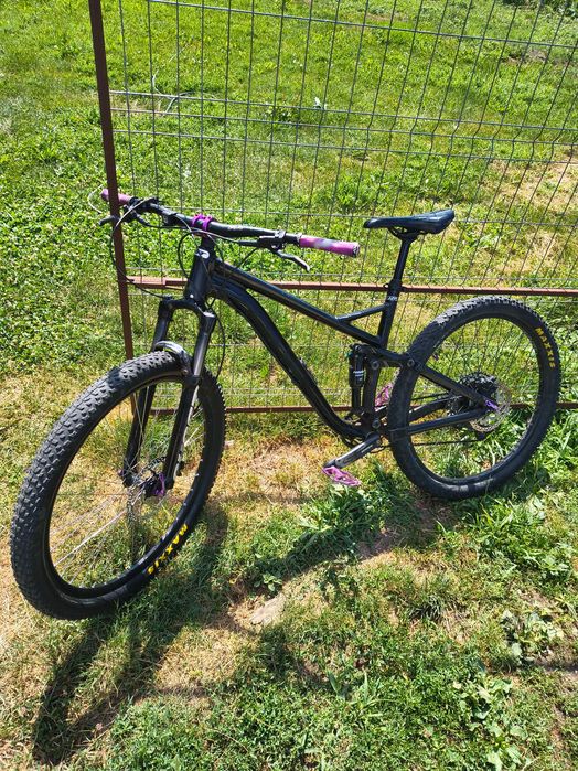 Bicicleta ghost kato full suspension