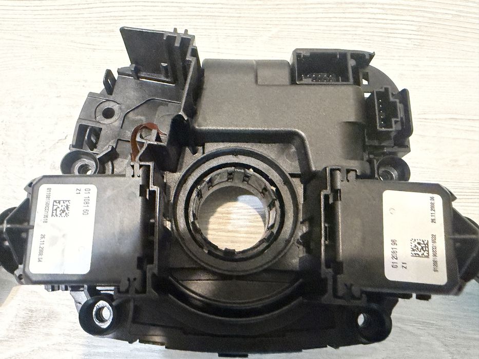 Лентов кабел 318d, E90 - 2008