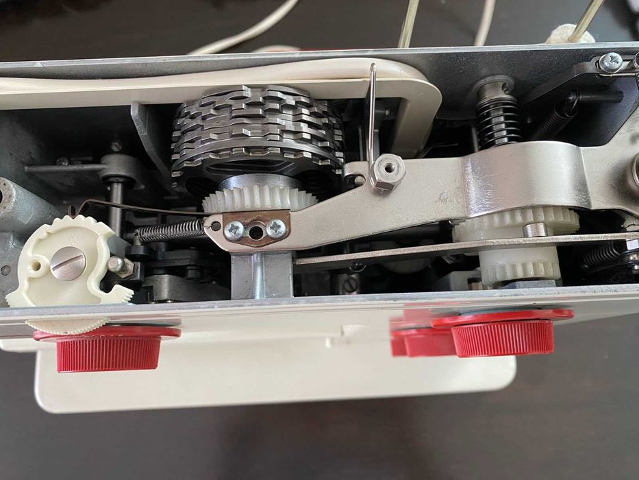 Шевна машина Bernina 900 Nova