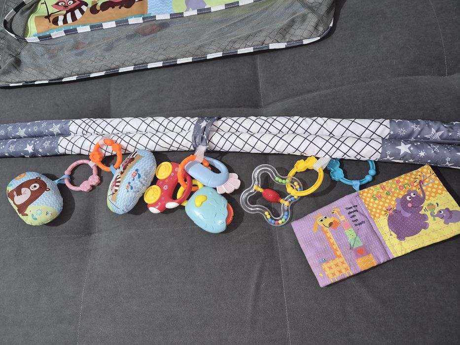 КОВРИК-МАНЕЖ продаю недорого