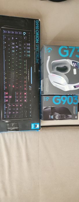 Геймърски Logitech set Слушалки,  Мишка  и Клавиатура