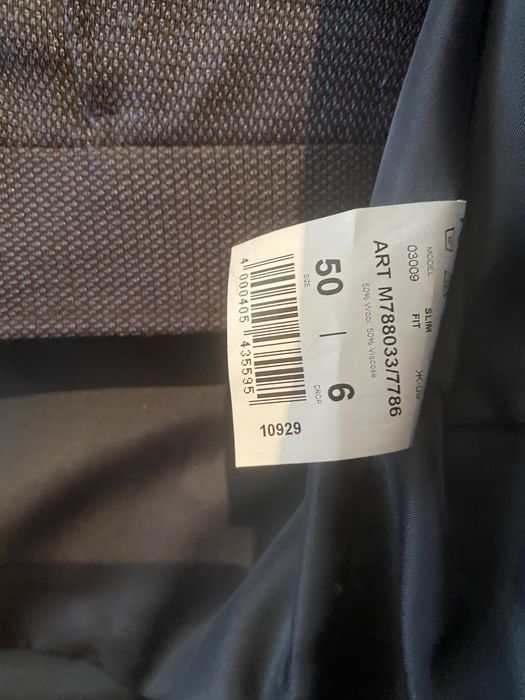 Продам костюм в хорошем состоянии