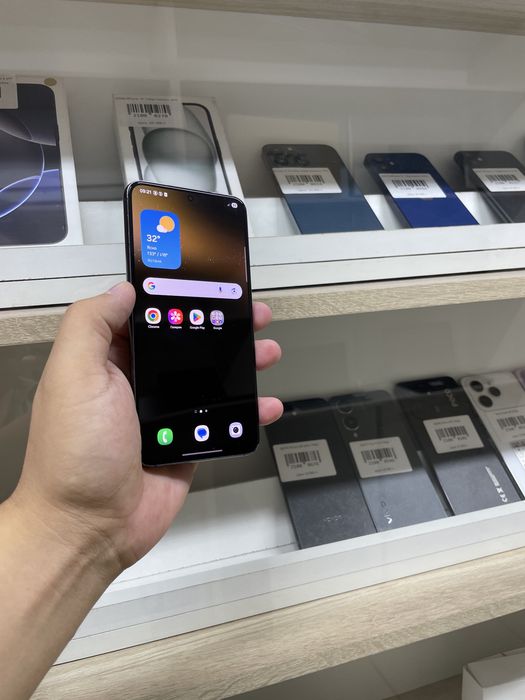 Телефон Samsung S22 128gb