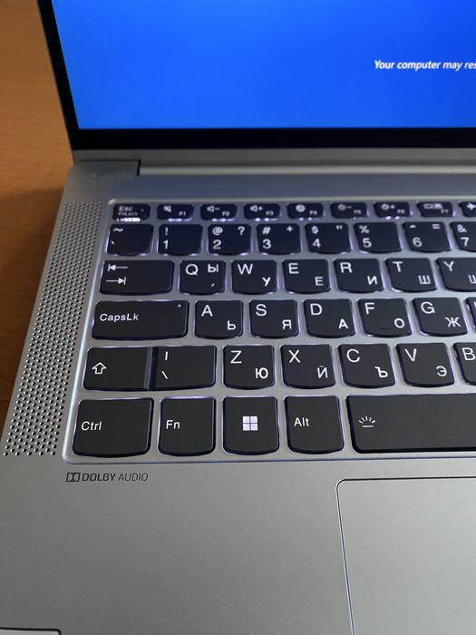 Лаптоп Lenovo Idepad 5G