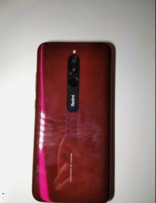 Продаю телефон Redmi 8