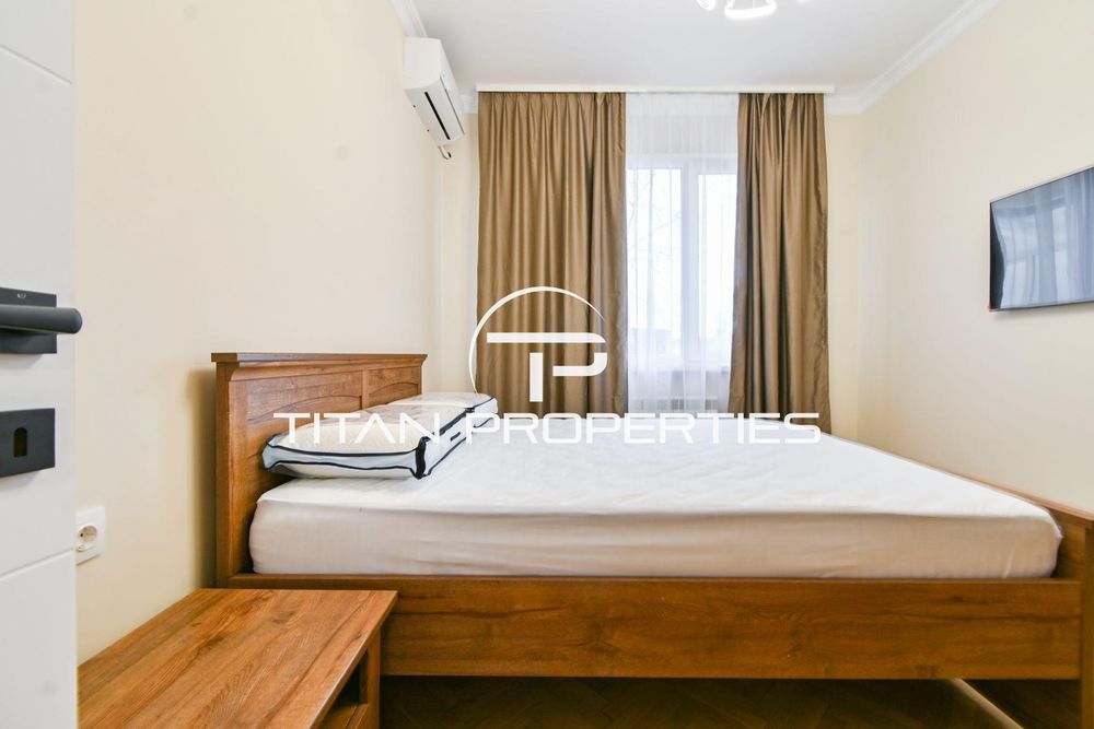 Дава се под наем Тристаен апартамент в София, Център - 110 кв.м за 1296.42 € - Снимка #6