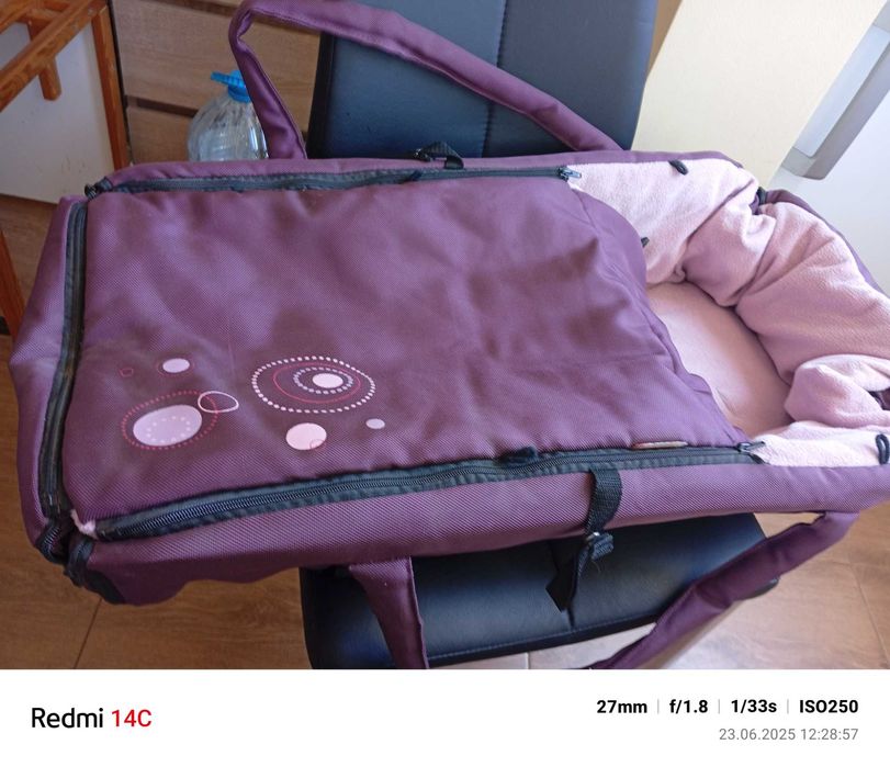 Порт за бебе удобно за носене