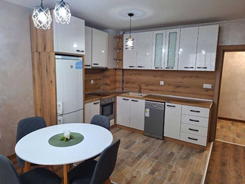 Продава се Двустаен апартамент в Пловдив, Остромила - 66 кв.м за 1531 €/кв.м - Снимка #3