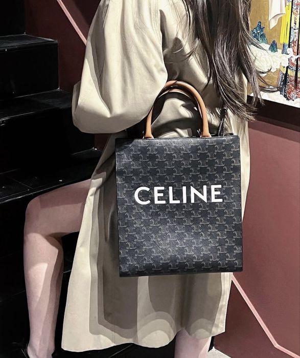 Дамска чанта модел CELINE Vertical Cabas