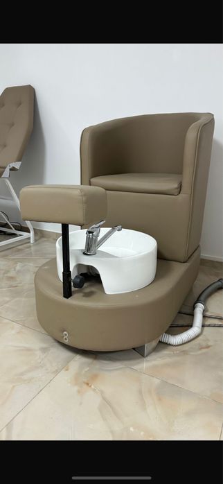 Педикюрное кресло с мойкой | Салонное оборудование