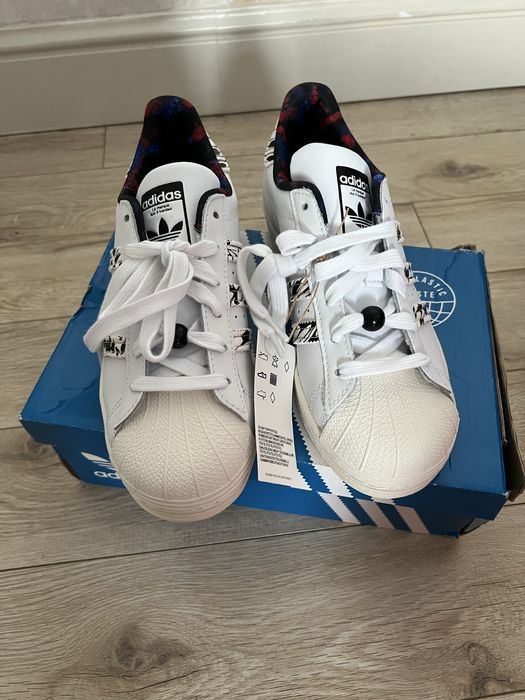 Оригинал новый adidas