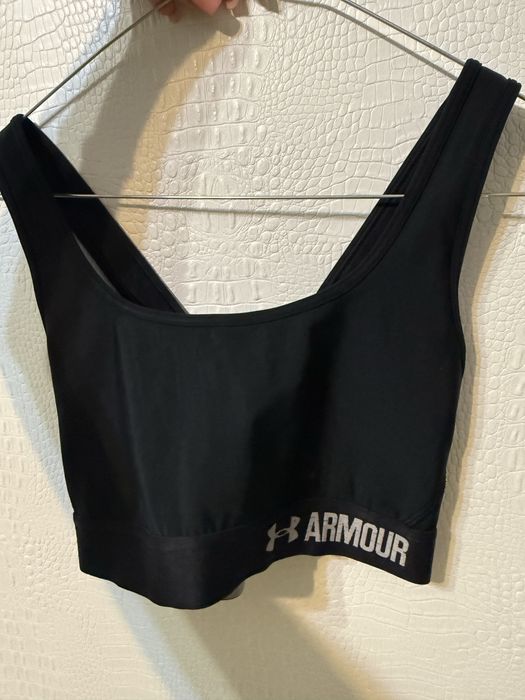 Клинове и бюстие nike/under armour