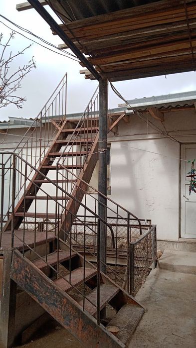 Продается железная лесница