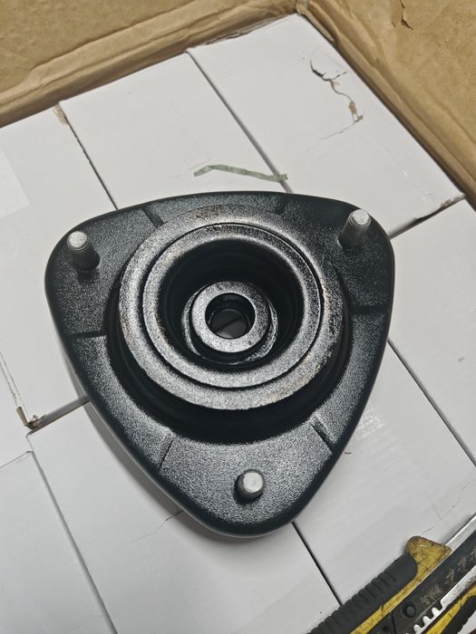 Чашка, опора амортизатора Субару