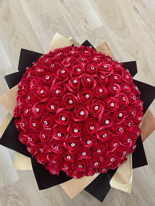 buchete 101 trandafiri