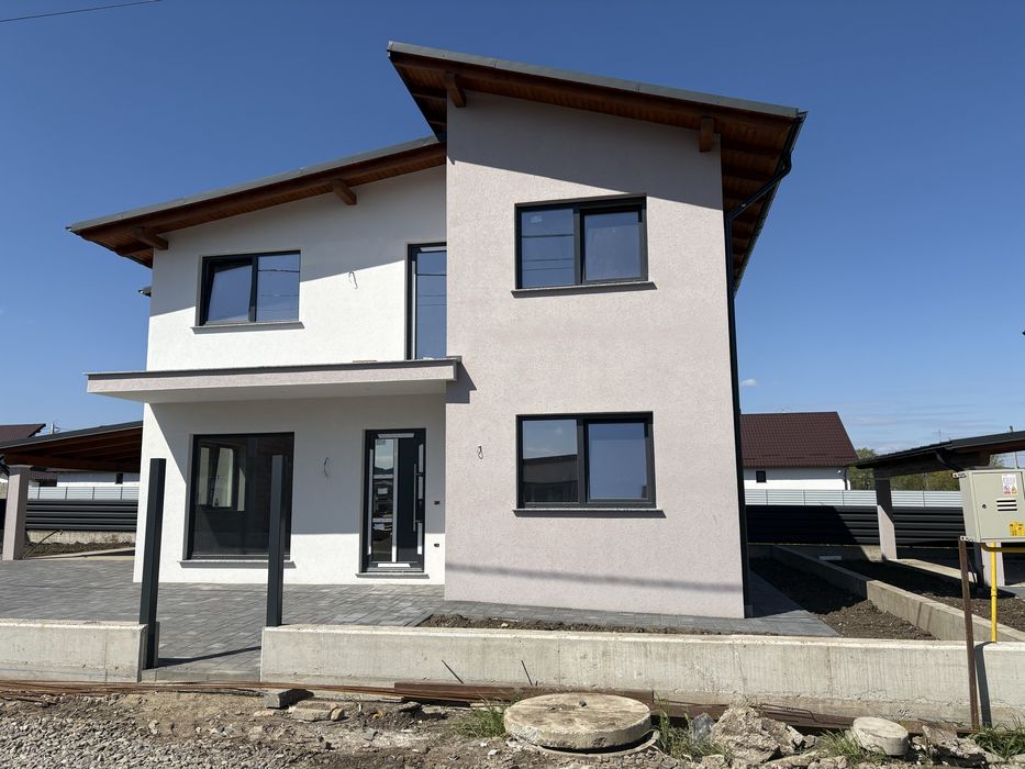 Casă nouă de vânzare | 150 mp utili | 400 mp teren | Scheia, Suceava