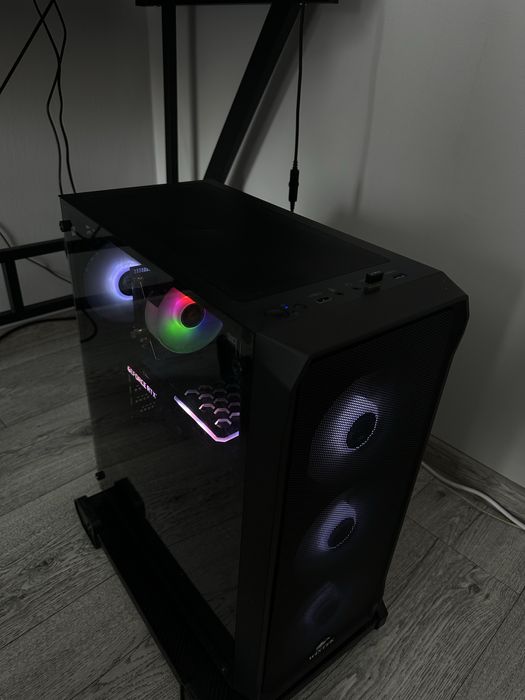 Игровой-рабочий компьютер.