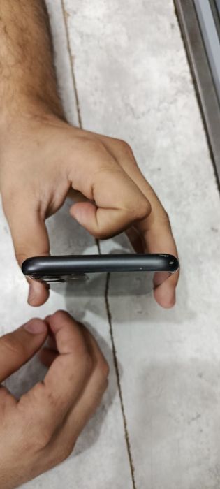 Iphone 11 black xolati ideal xotirasi 64 yomks 75 aybi fec iwlamayapti