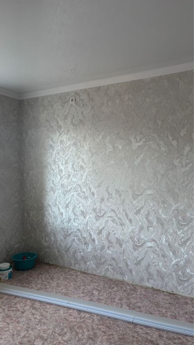 поклейка обоев!!