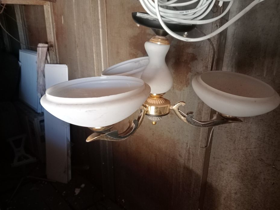 Продам Люстру хоп