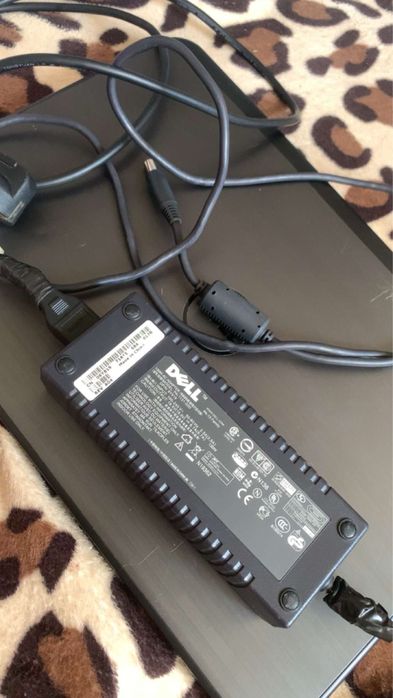 Vand leptop Dell in stare destul de ok