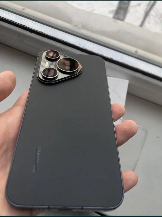 Huawei Pura 70 .