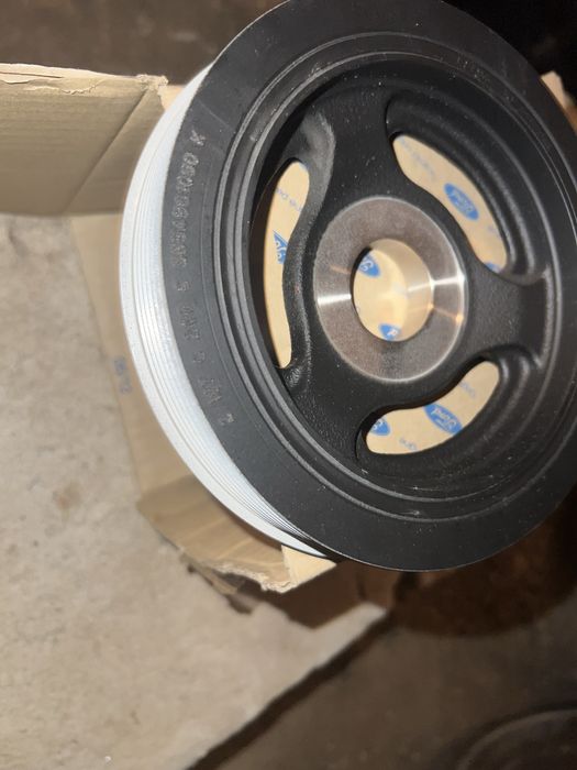 Fulie arbore cotit vibrochen Ford cod OE 1690296