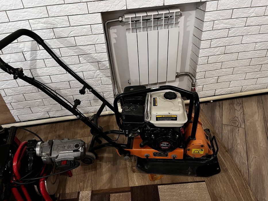 Виброплита IVT PLCM-5137