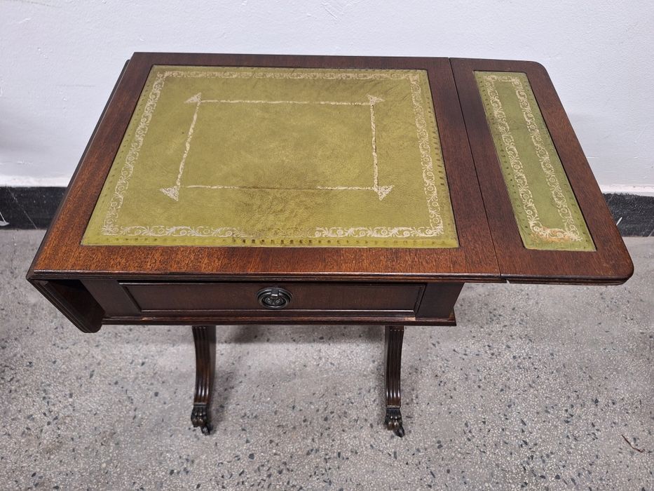 Антична маса с естествена кожа