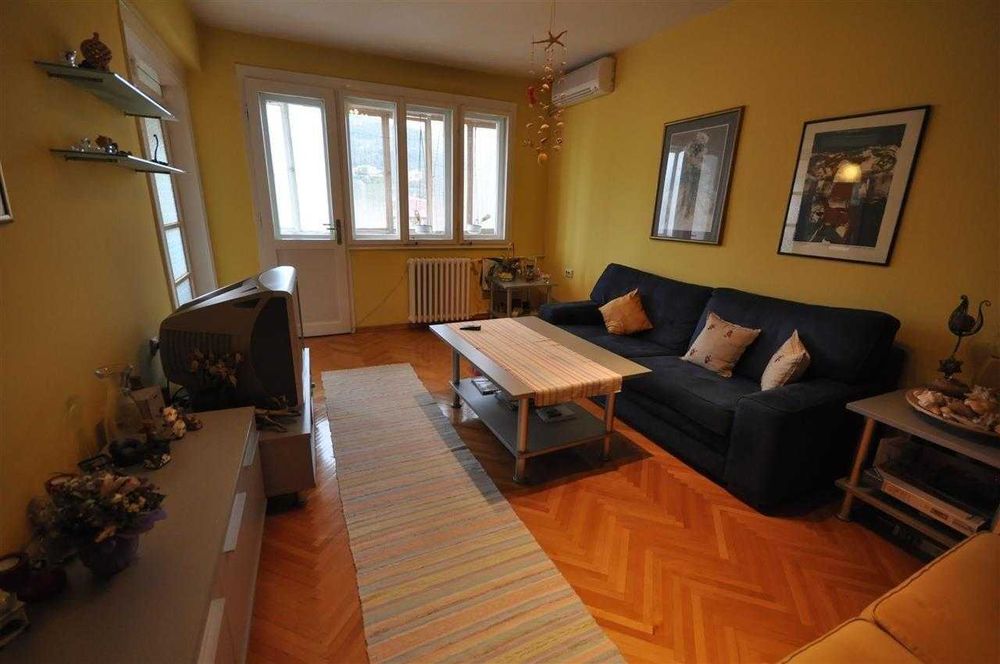 Дава се под наем Тристаен апартамент в Пловдив, Център - 80 кв.м за 209.1 € - Снимка #6