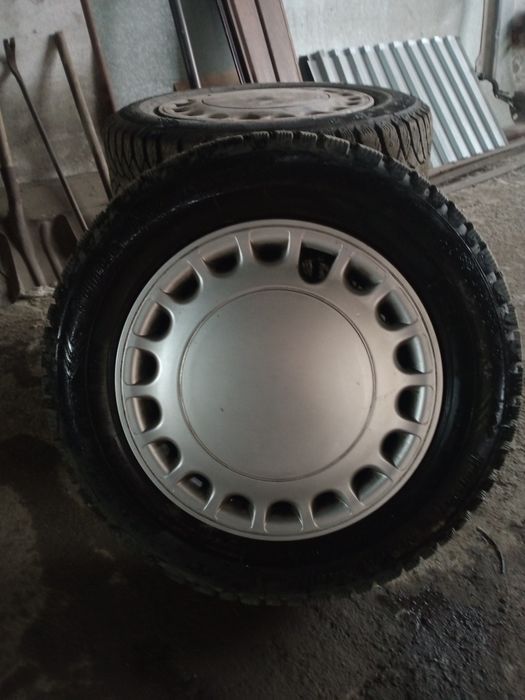 Продаю резину на дисках 195 65 R15