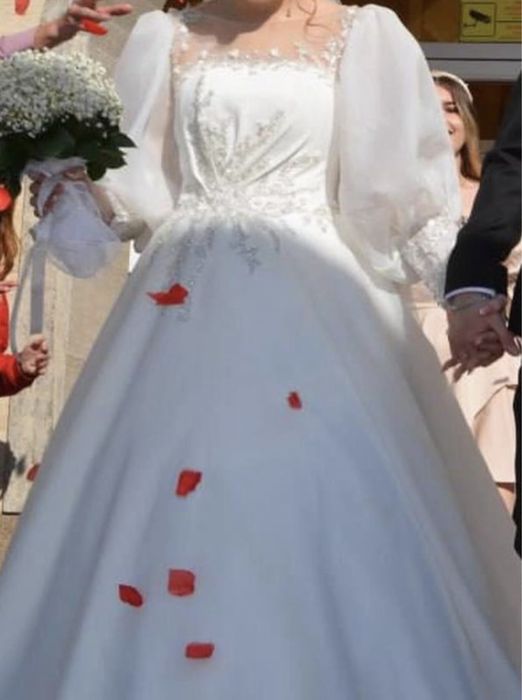 Свадебное платье